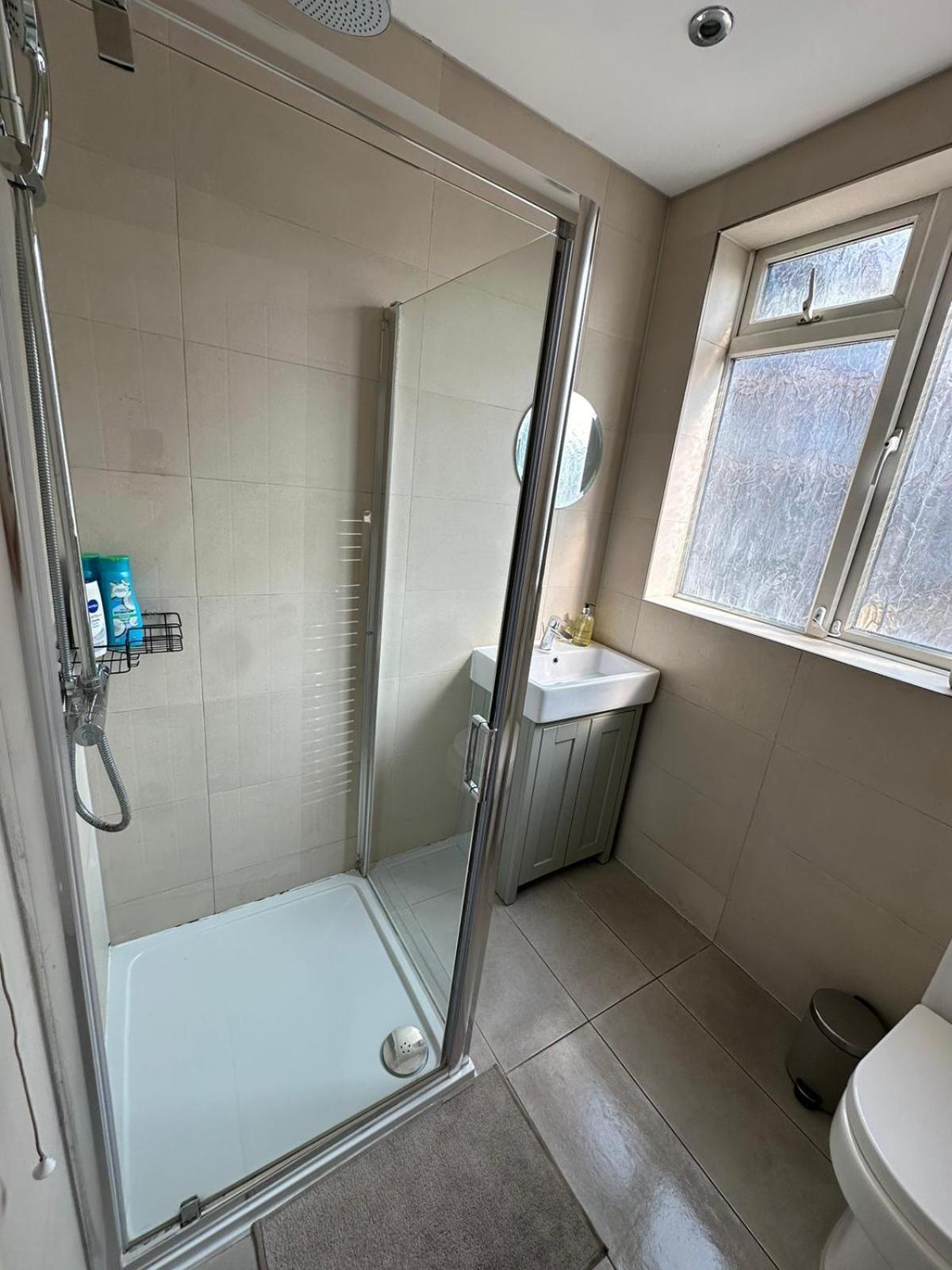 Central & Cozy 3Br Apt - High Chair - Free Parking London Ngoại thất bức ảnh